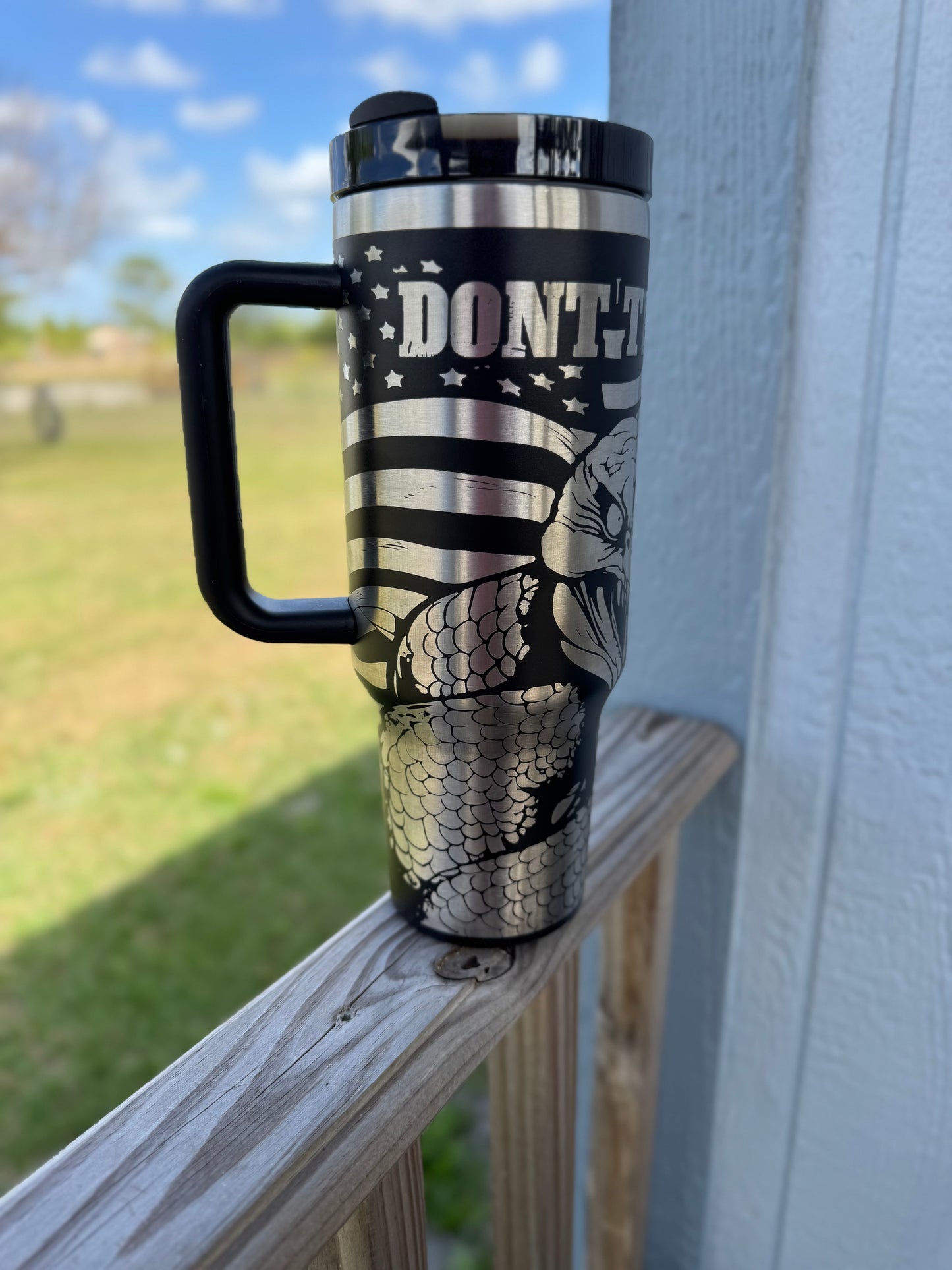 Engraved Tumbler 40 oz “Don’t Tread On Me”