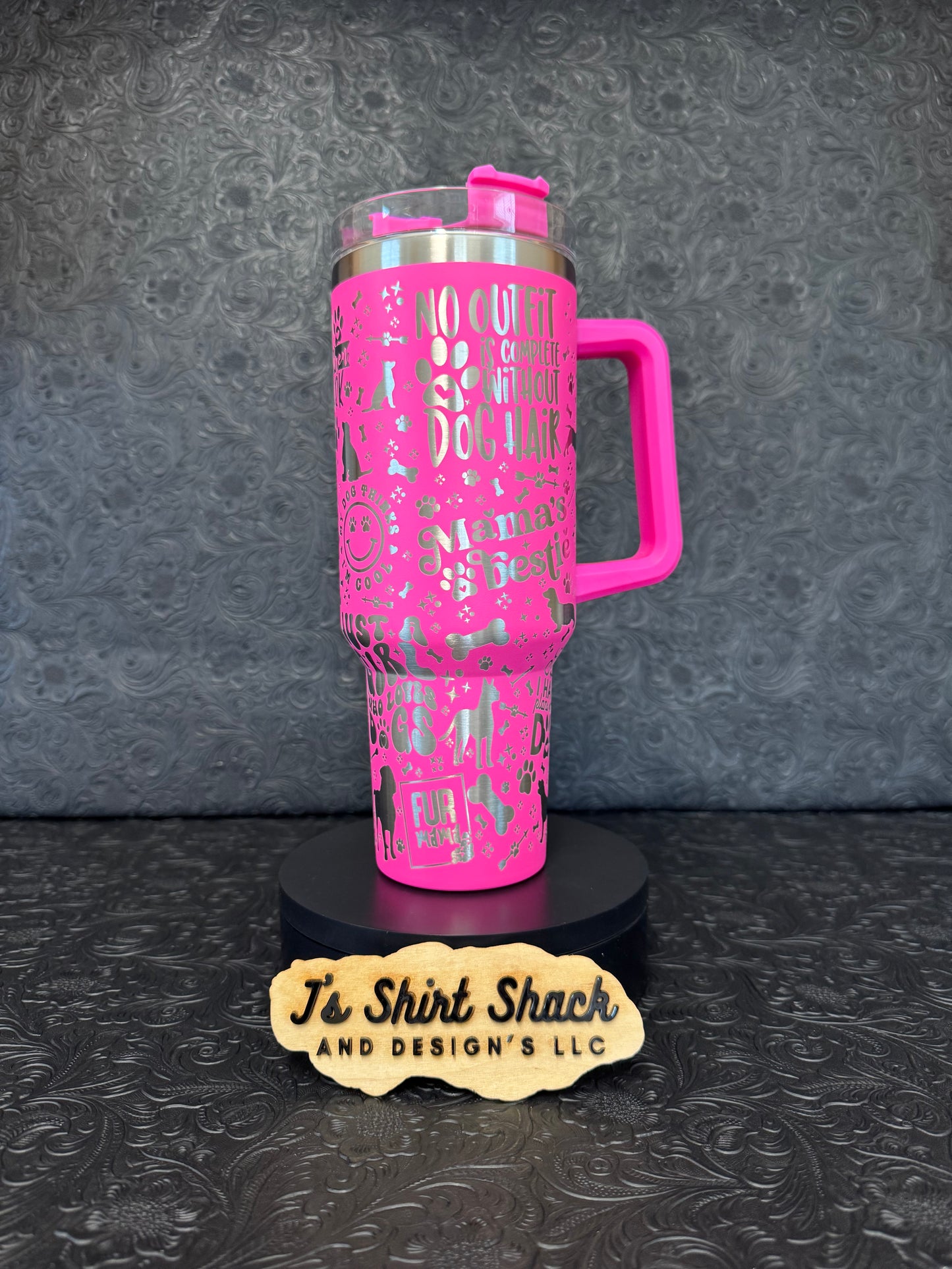Engraved Tumbler 40 oz “Dog Mom”