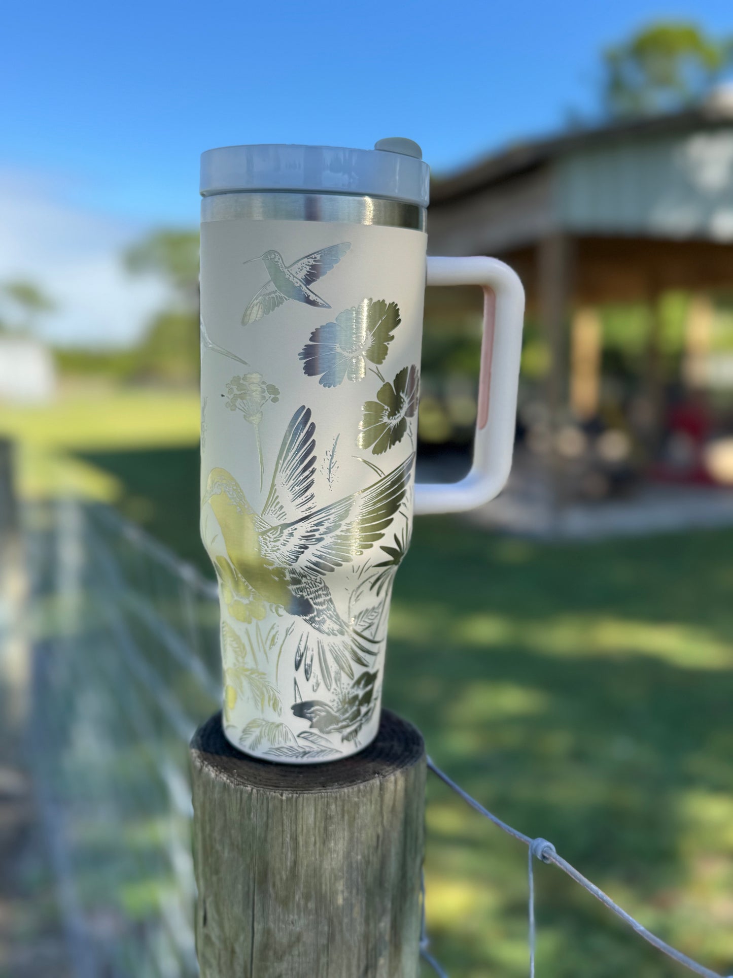 “Hummingbird” Engraved Tumbler 40 oz