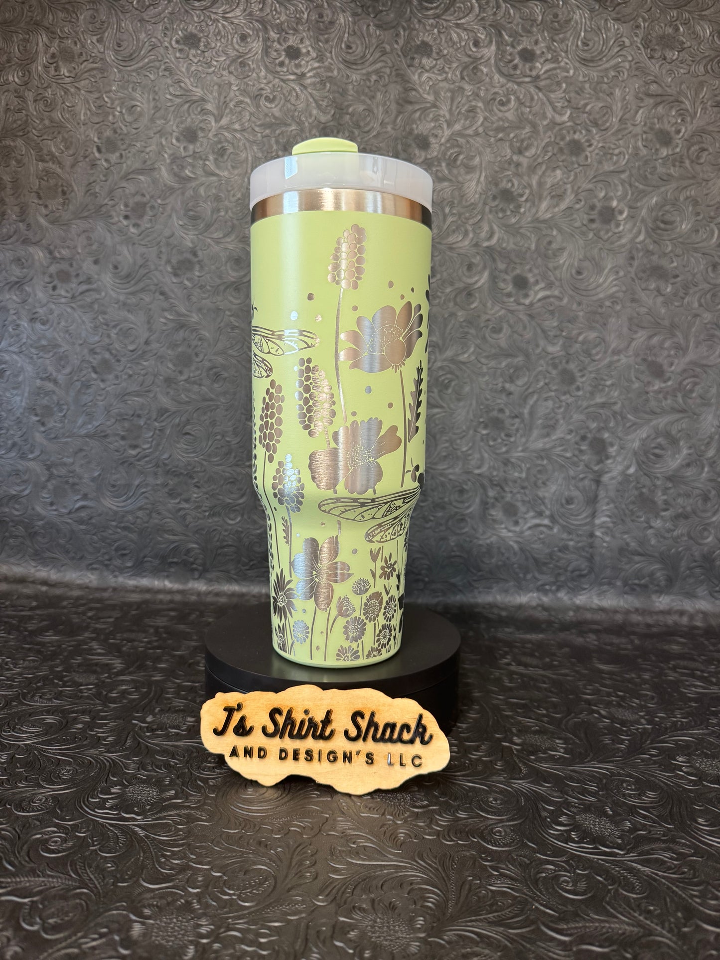 “Dragon Fly Weeds” Engraved Tumbler 40 oz